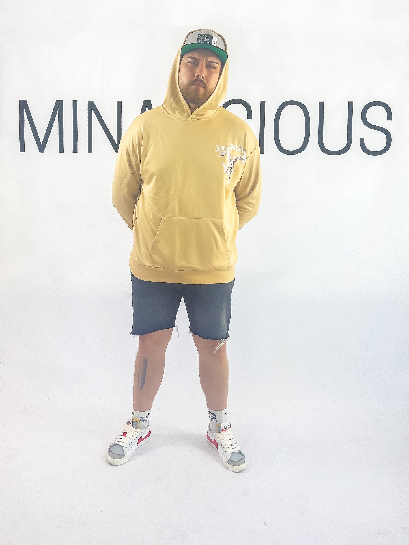 LOVE & PEACE SWEATSHIRT