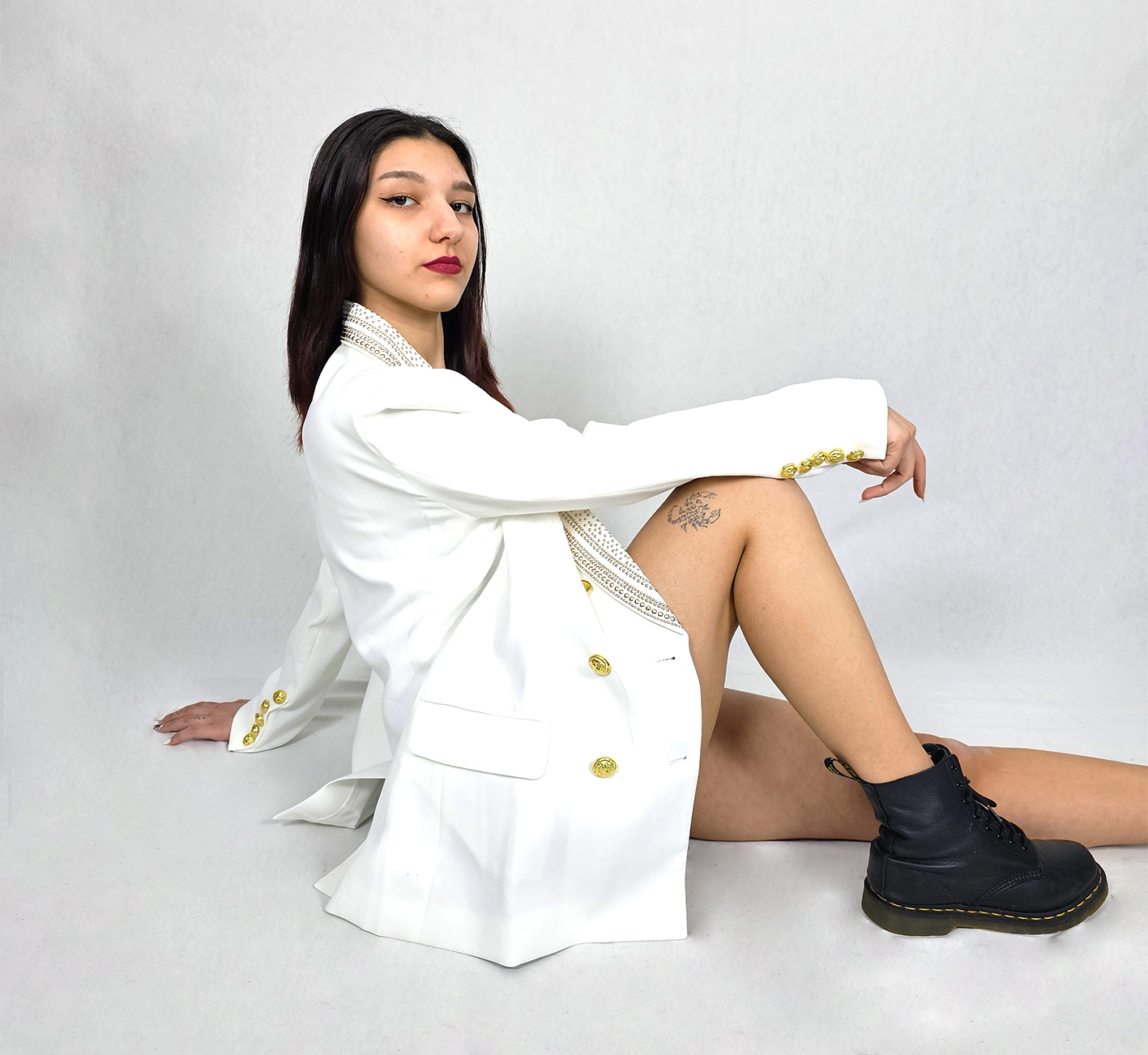 DHALIA BLAZER MIT GOLD DETAILS